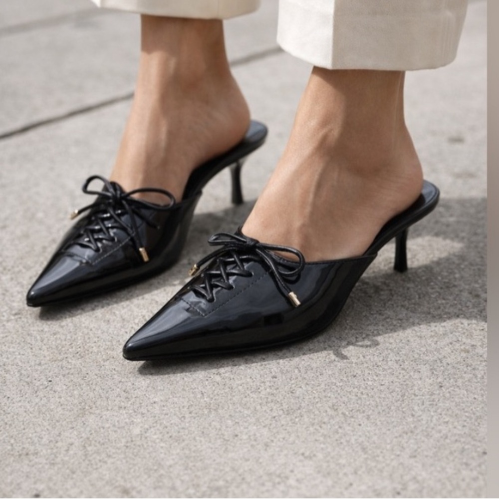 GBG Los Angeles Glossy Black Lace-Up Mules